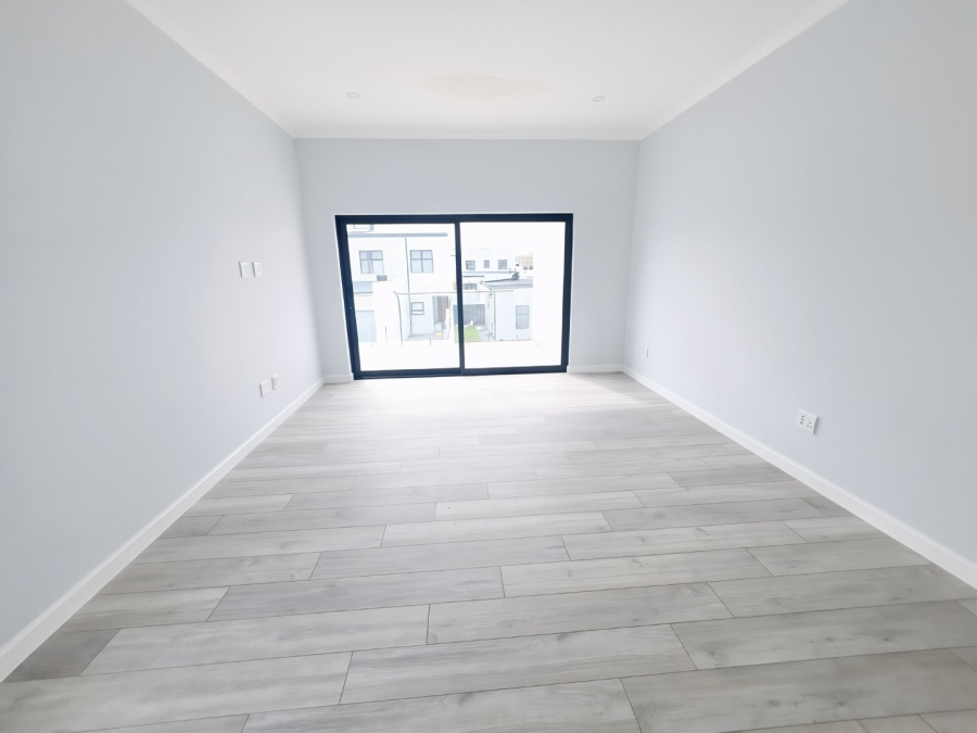 5 Bedroom Property for Sale in Sandown Western Cape